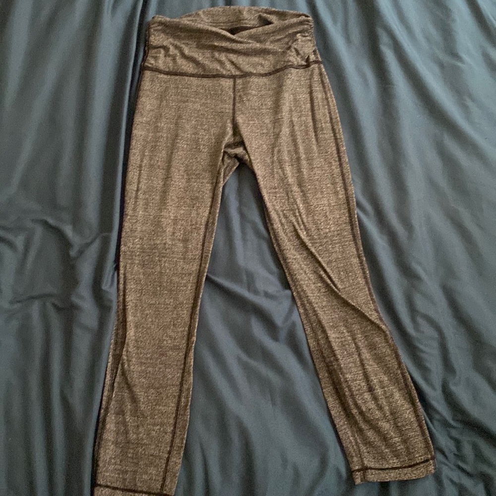 [LULULEMON] crop leggings